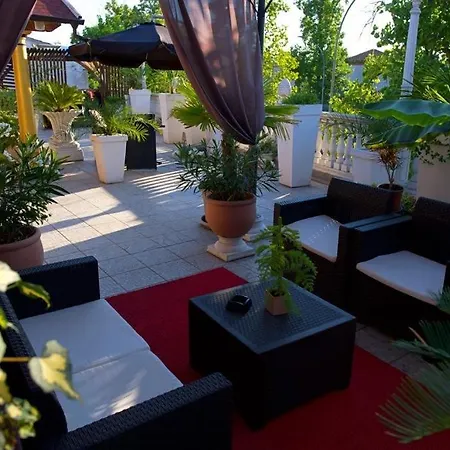 Gasthof Attico 53